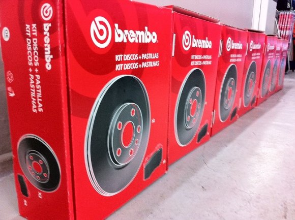 phoca_thumb_l_foto talle kit brembo